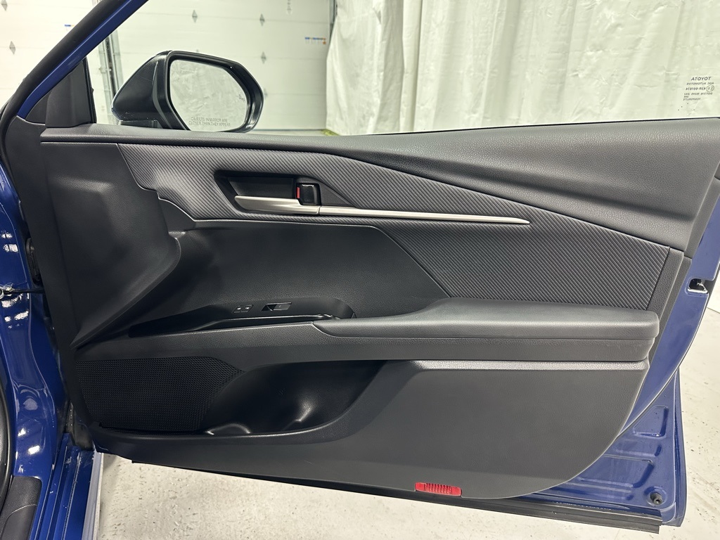 Vehicle image 55 of 68