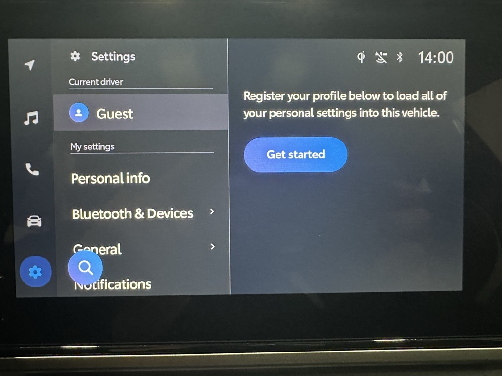 Vehicle image 33 of 68