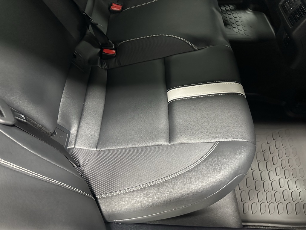 Vehicle image 52 of 68