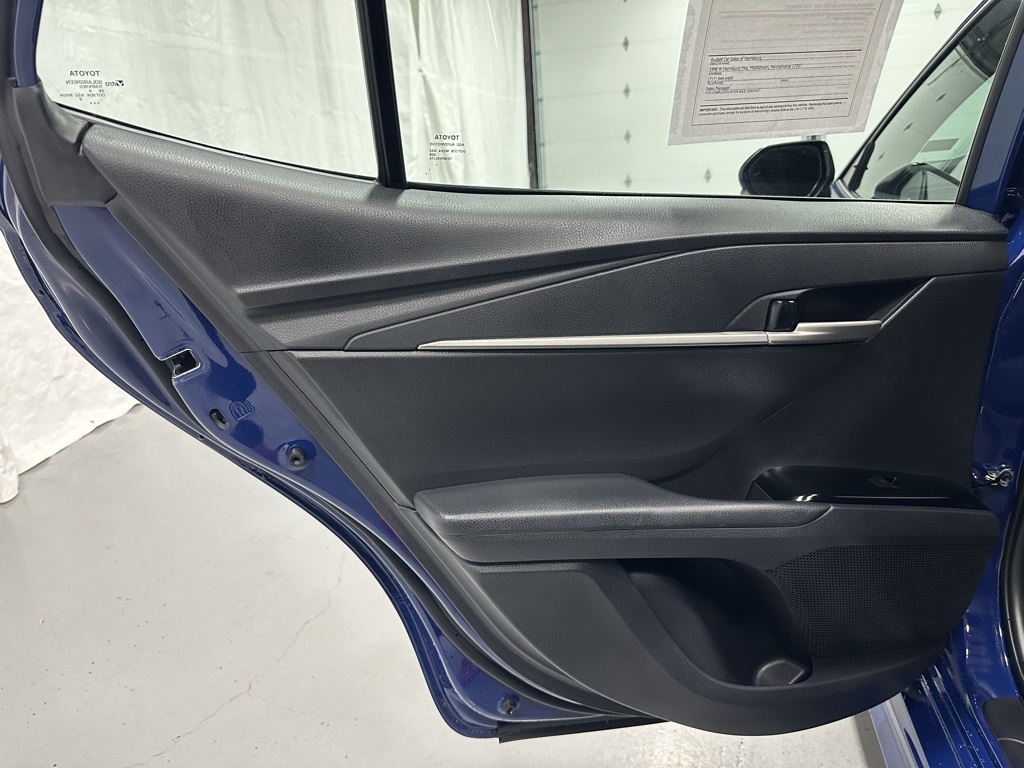 Vehicle image 42 of 68