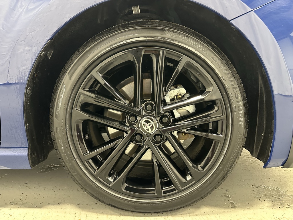 Vehicle image 64 of 68