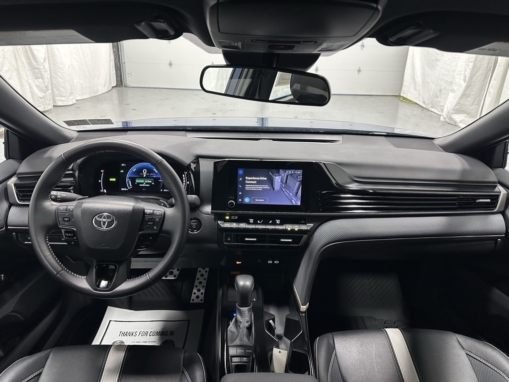 Vehicle image 41 of 68