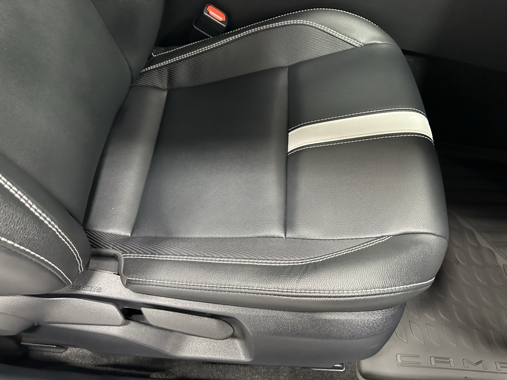 Vehicle image 58 of 68