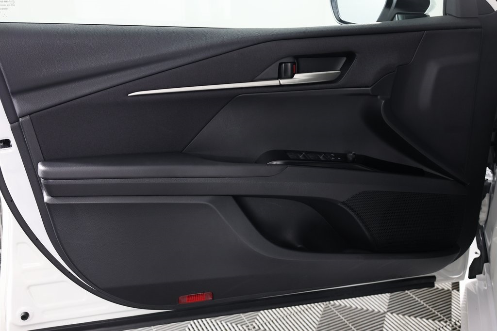 Vehicle image 14 of 14