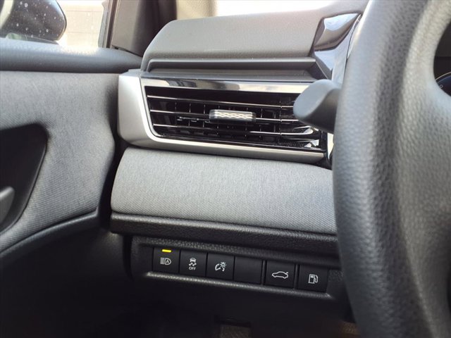 2025 Toyota Camry SE Image 19 of 31