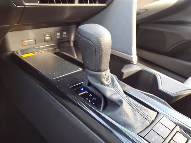 2025 Toyota Camry SE Image 16 of 31