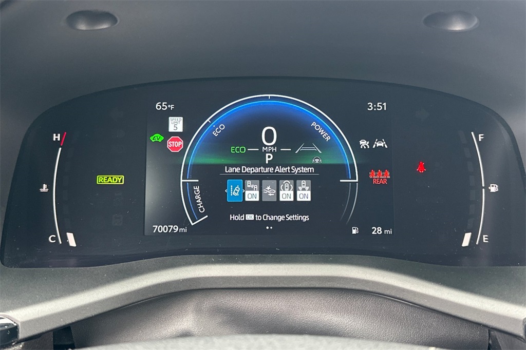 2025 Toyota Camry SE Image 18 of 29