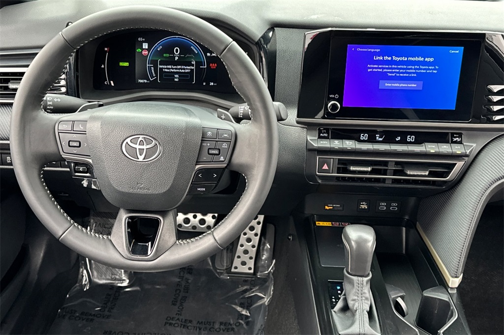 2025 Toyota Camry SE Image 16 of 29