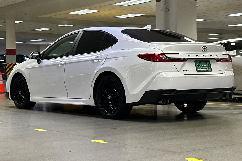 2025 Toyota Camry SE Image 8 of 29