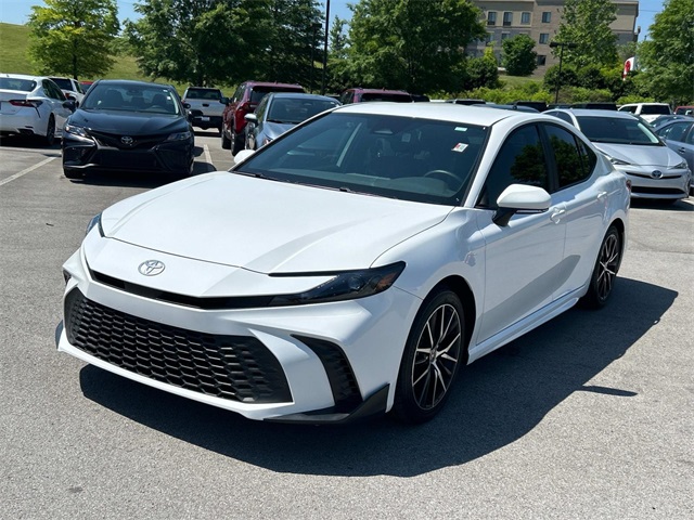 Vehicle image 1 of 28