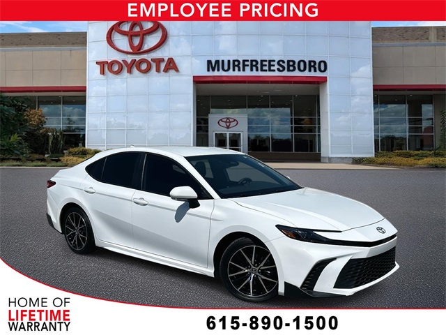 Vehicle image 4 of 28