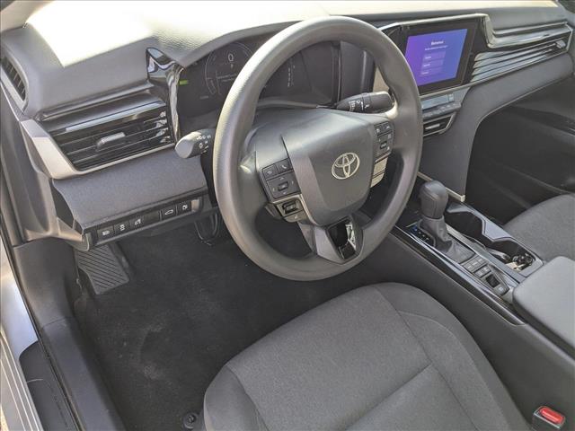 2025 Toyota Camry LE Image 16 of 23