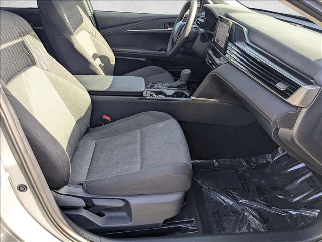 2025 Toyota Camry LE Image 13 of 23