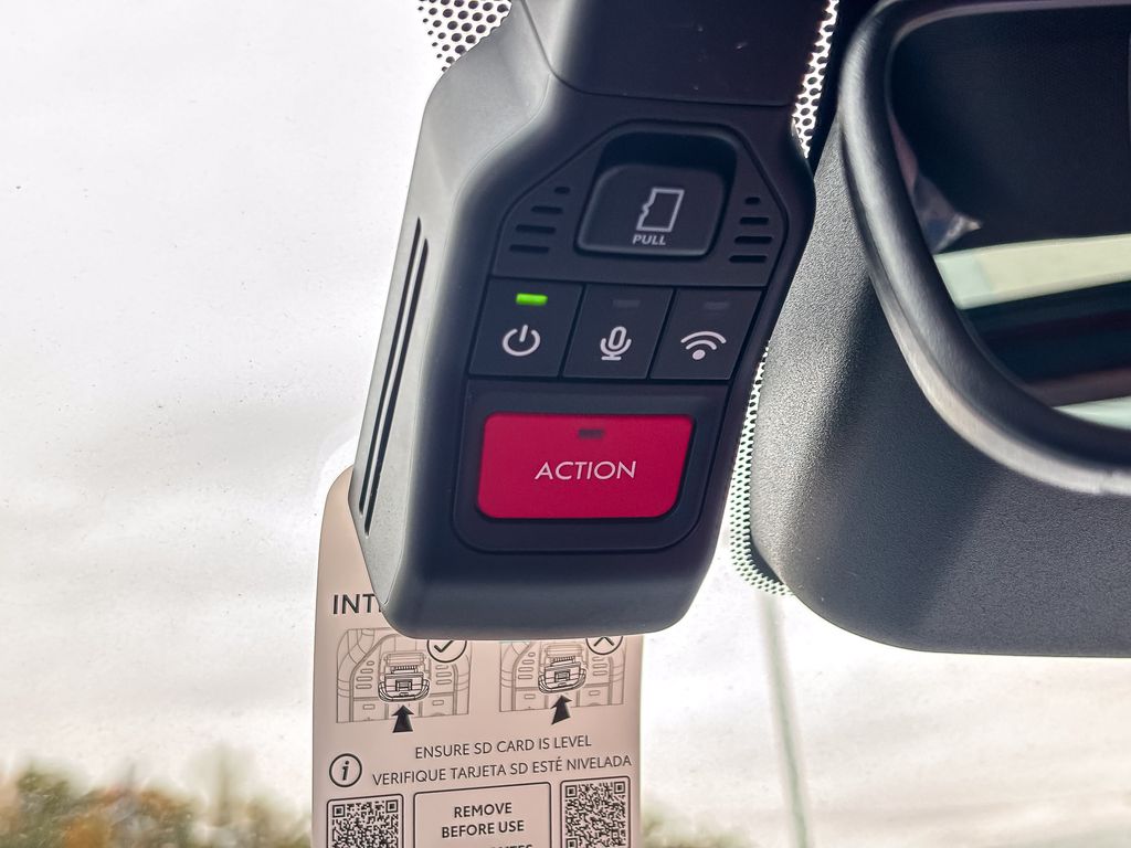 2025 Toyota Camry SE Image 28 of 30