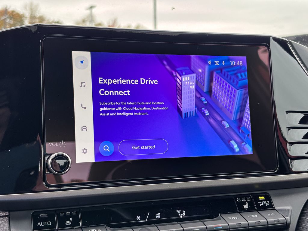 2025 Toyota Camry SE Image 17 of 30