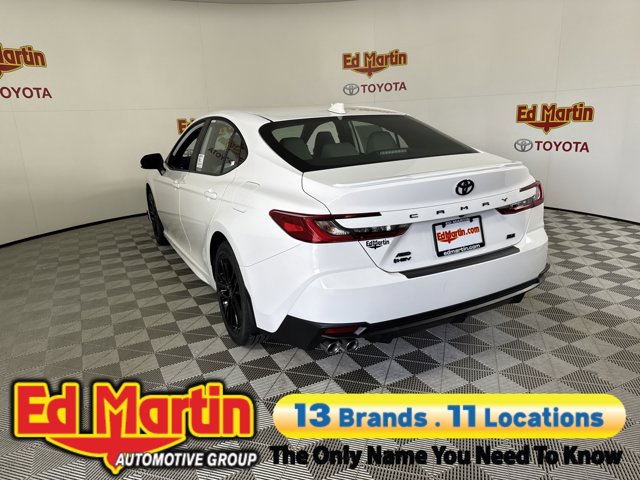 Vehicle image 100 of 199