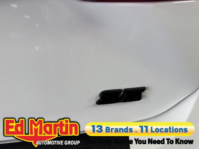 Vehicle image 134 of 199