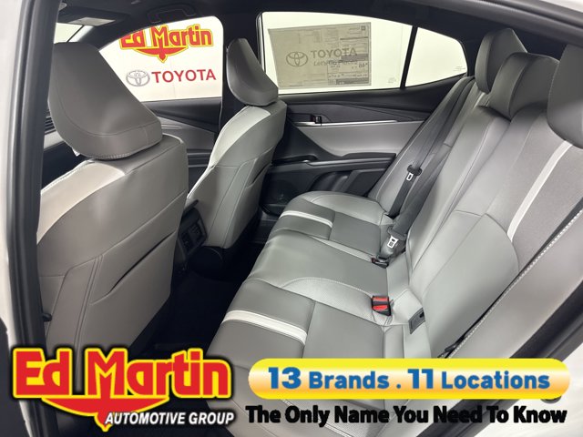 Vehicle image 131 of 199