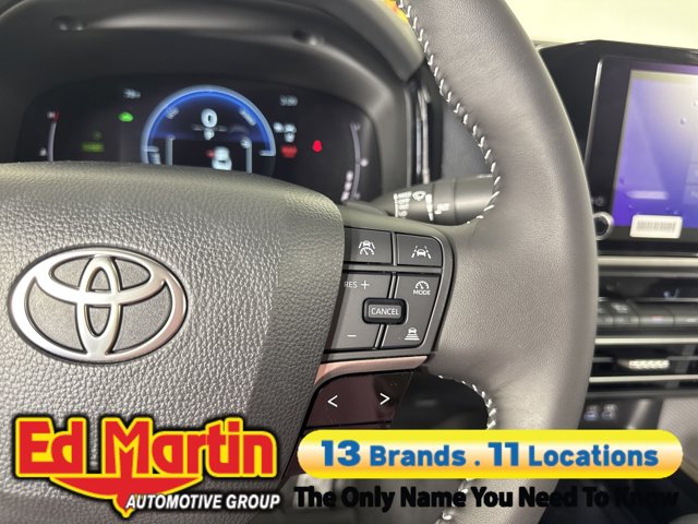 Vehicle image 139 of 199