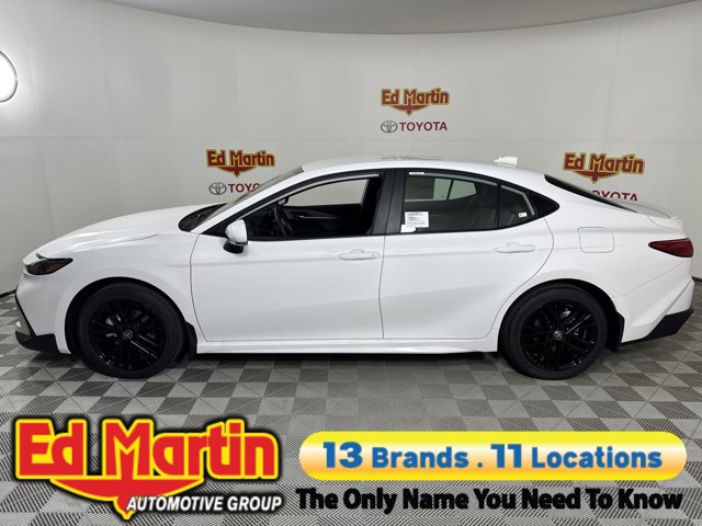 Vehicle image 121 of 199
