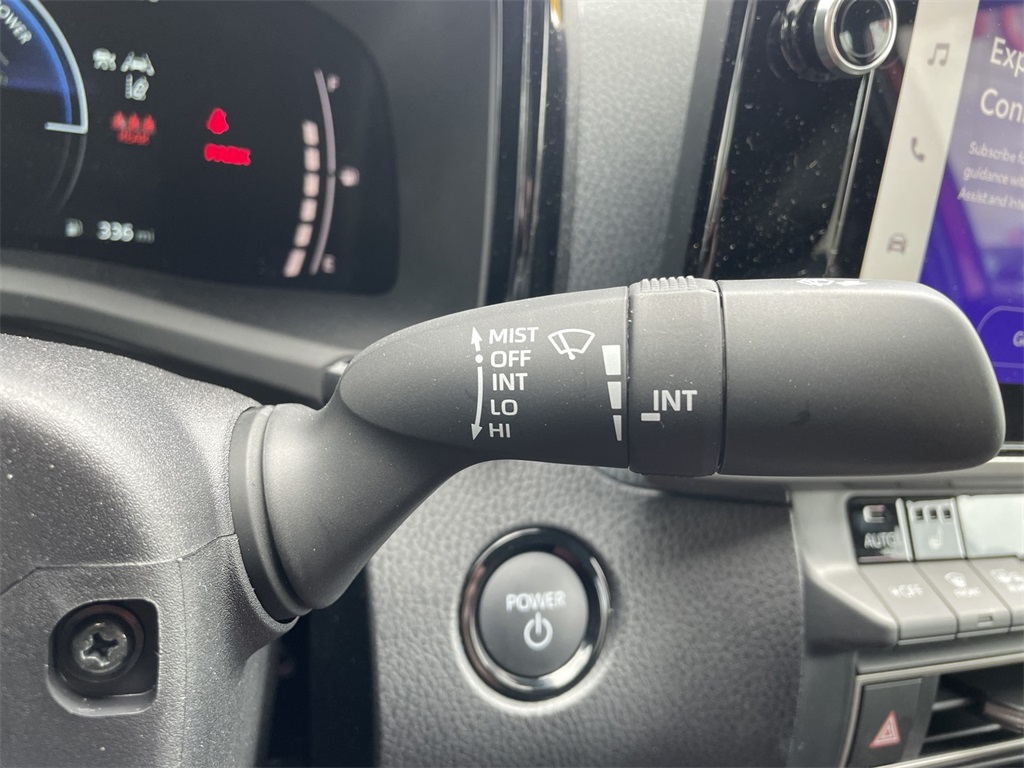 Vehicle image 20 of 36