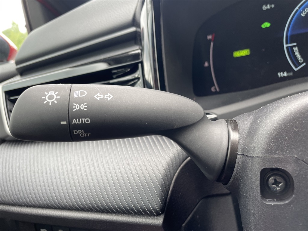 Vehicle image 19 of 36