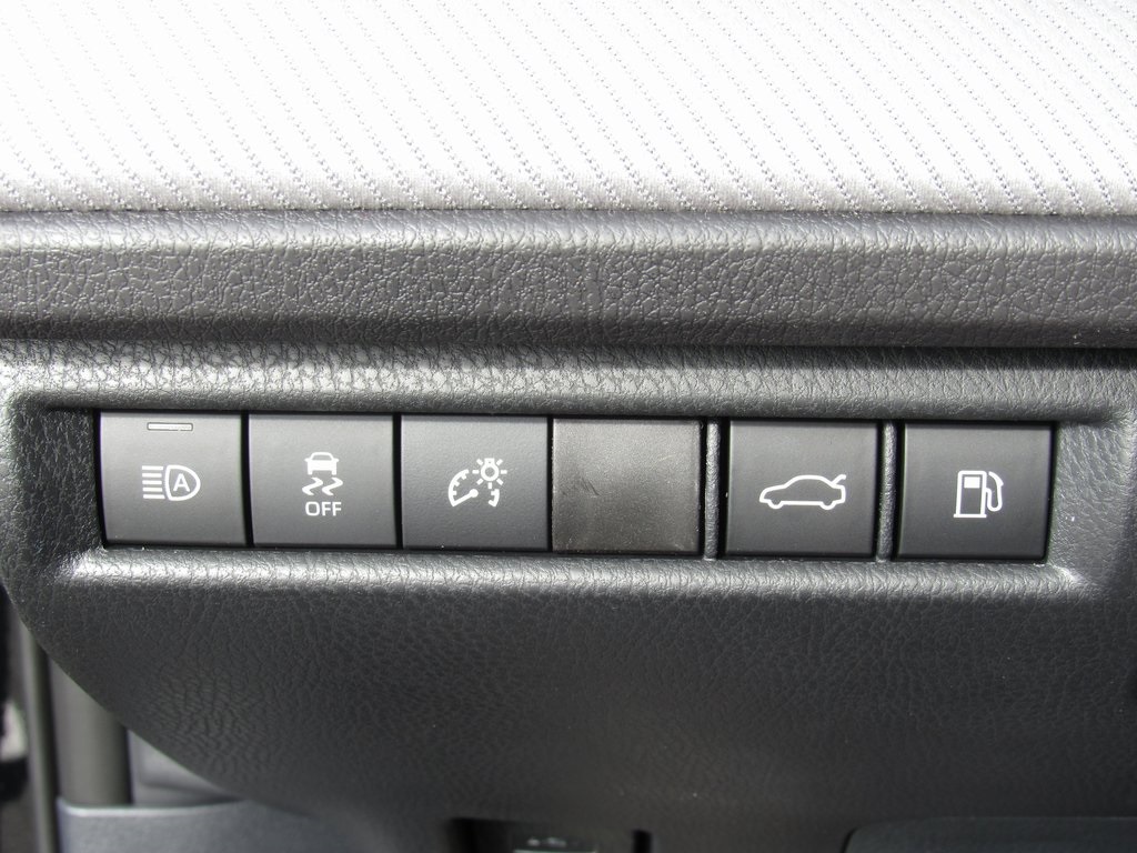Vehicle image 34 of 36