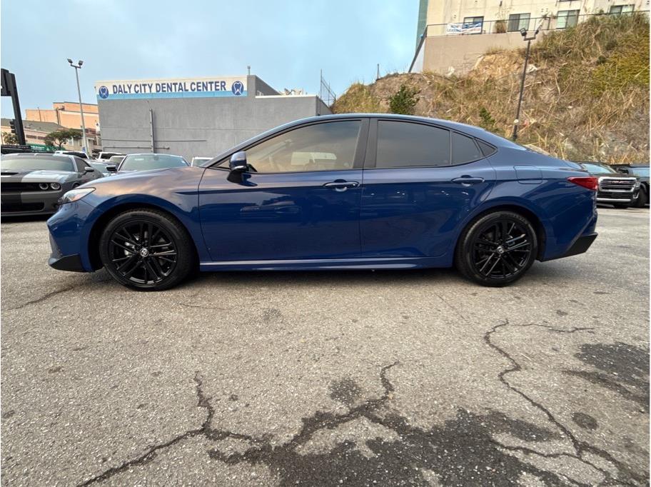 2025 Toyota Camry SE Image 12 of 35