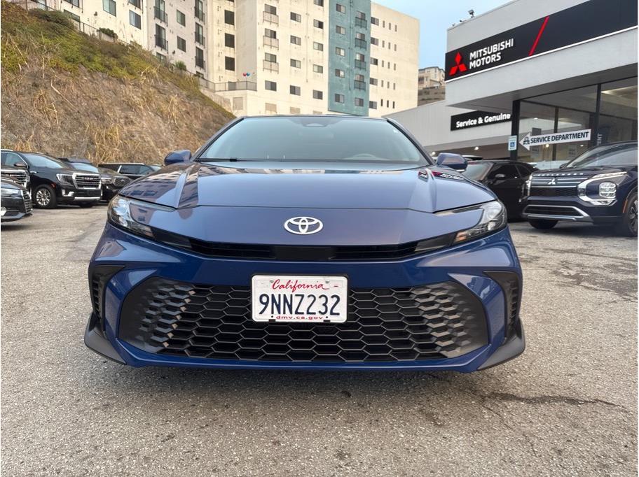 2025 Toyota Camry SE Image 32 of 35