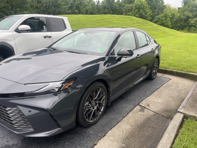 Vehicle image 2 of 5