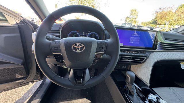Vehicle image 16 of 20