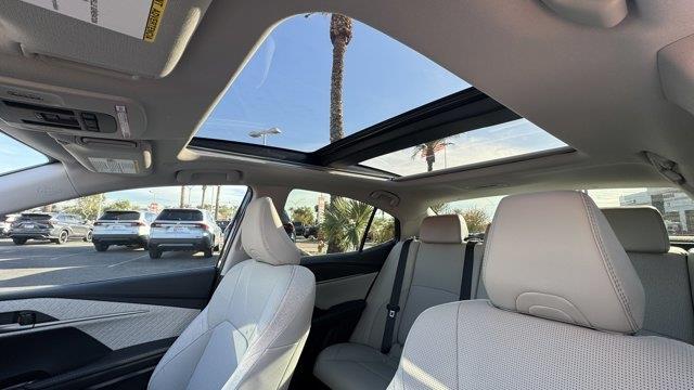Vehicle image 20 of 20