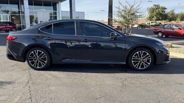 Vehicle image 5 of 20