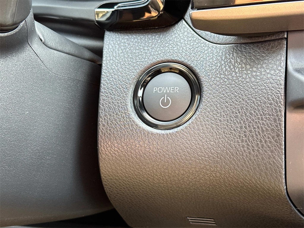 Vehicle image 26 of 35