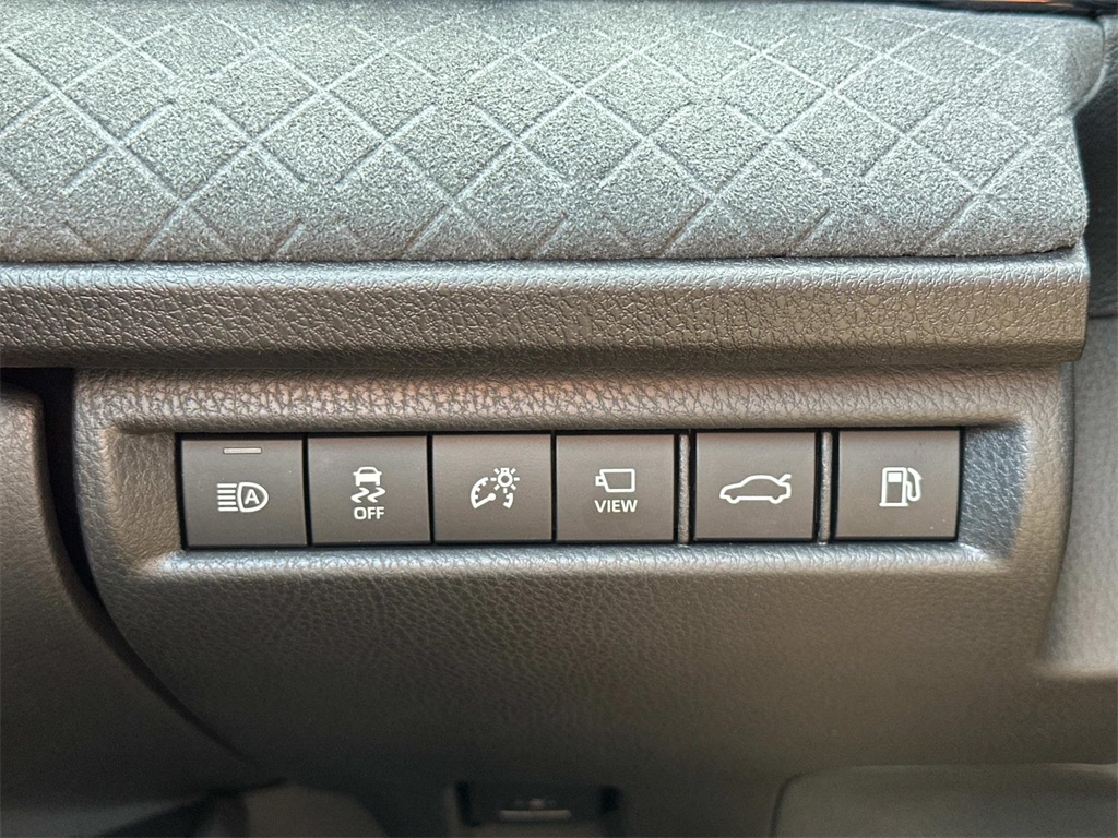 Vehicle image 24 of 35
