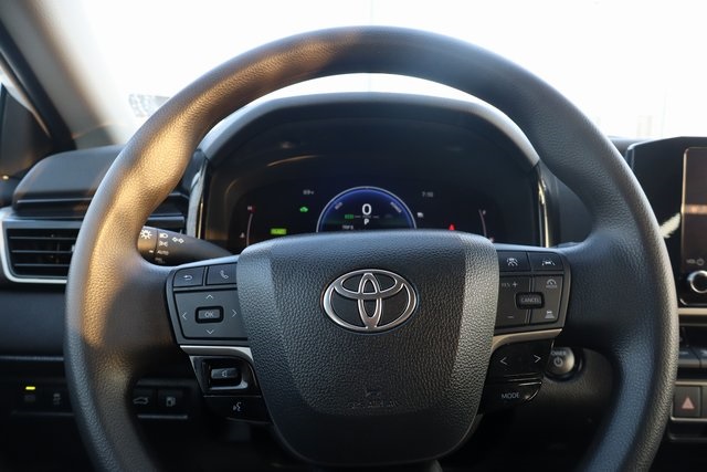 Vehicle image 21 of 42