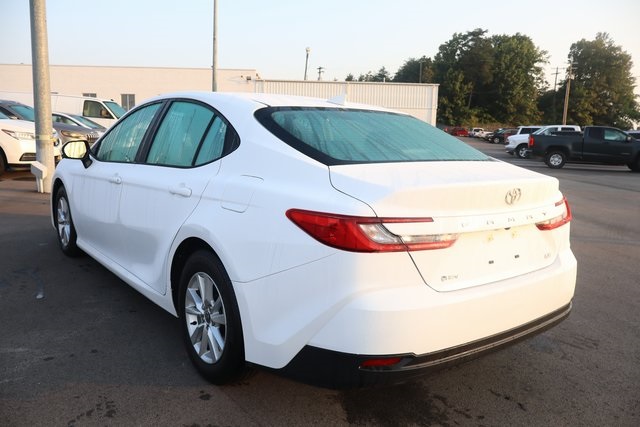 Vehicle image 10 of 42