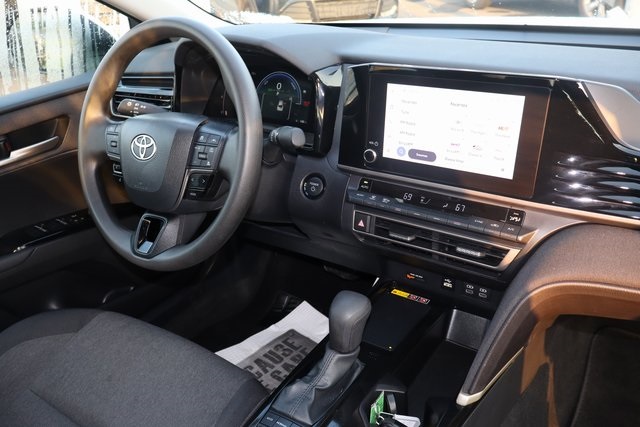 Vehicle image 15 of 42