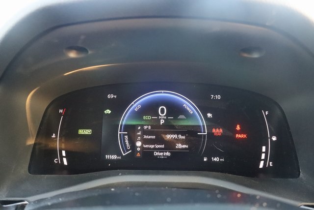 Vehicle image 20 of 42