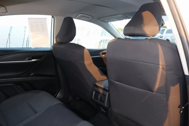 Vehicle image 12 of 42