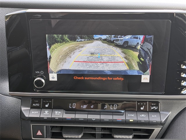 2025 Toyota Camry XLE Image 15 of 31