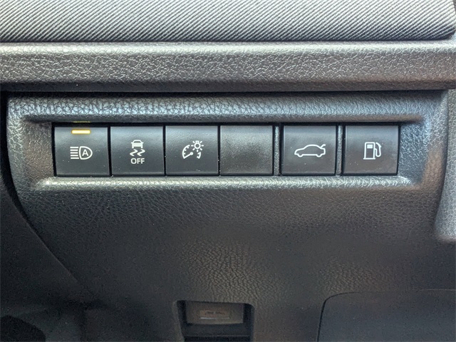 2025 Toyota Camry XLE Image 24 of 31