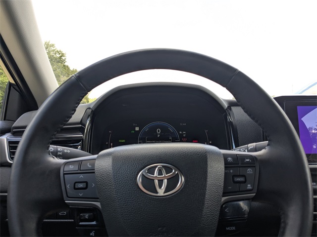 2025 Toyota Camry XLE Image 23 of 31