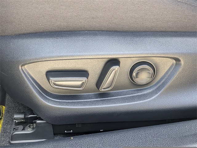 2025 Toyota Camry XLE Image 27 of 31