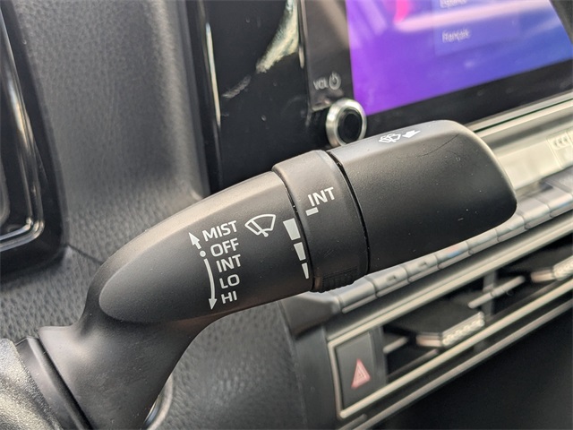 2025 Toyota Camry XLE Image 21 of 31