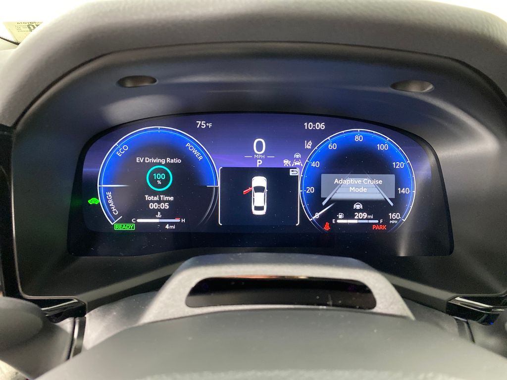 Vehicle image 17 of 30