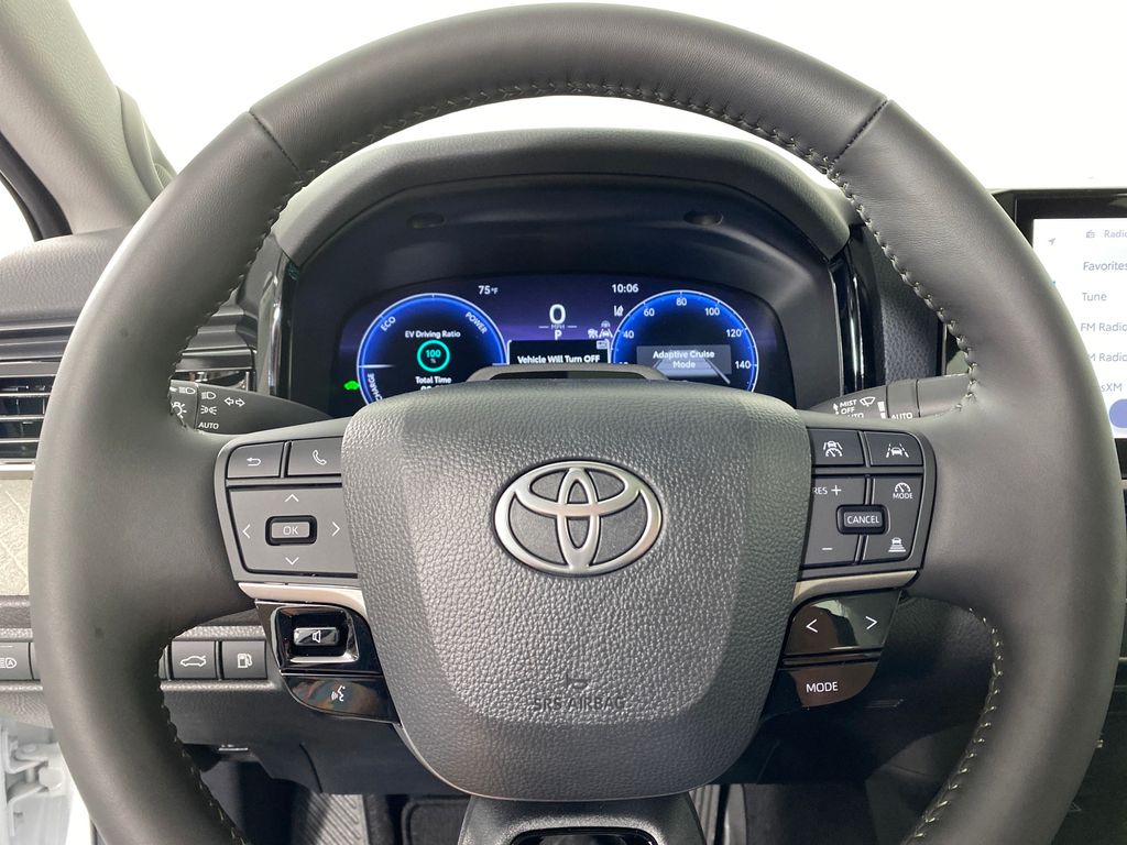 Vehicle image 12 of 30