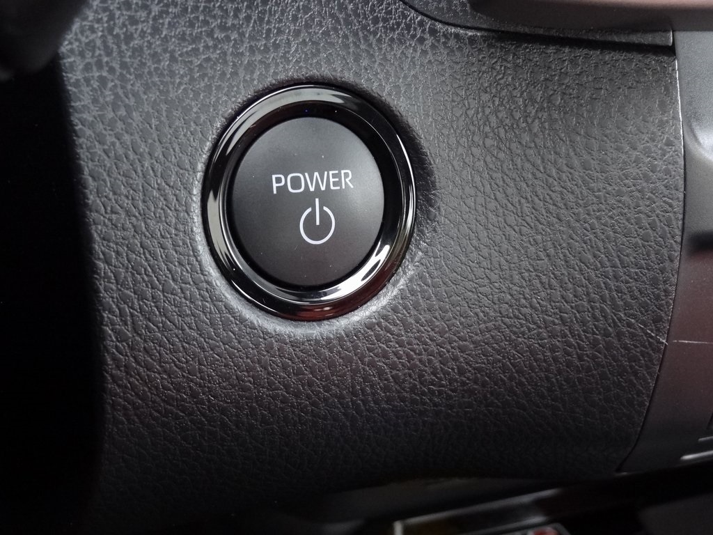 Vehicle image 31 of 50