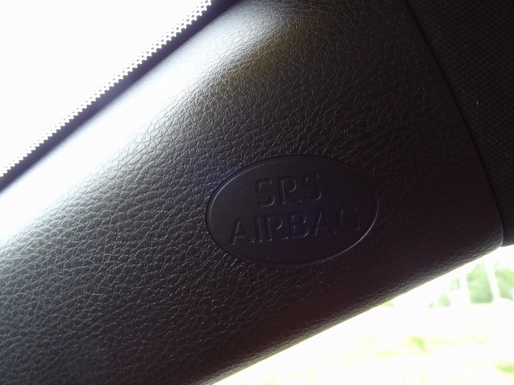 Vehicle image 46 of 50