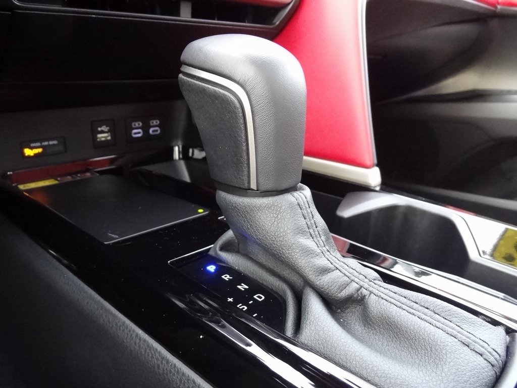 Vehicle image 43 of 50